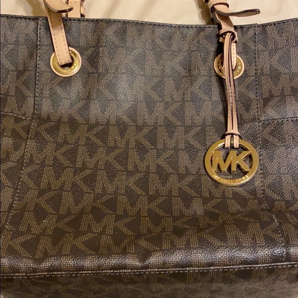 Michael Kors purse